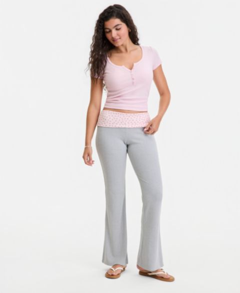 Женские брюки Hippie Rose Juniors' Foldover Flare-Leg Lounge Pants, цвет: Меланжевый серый с принтом