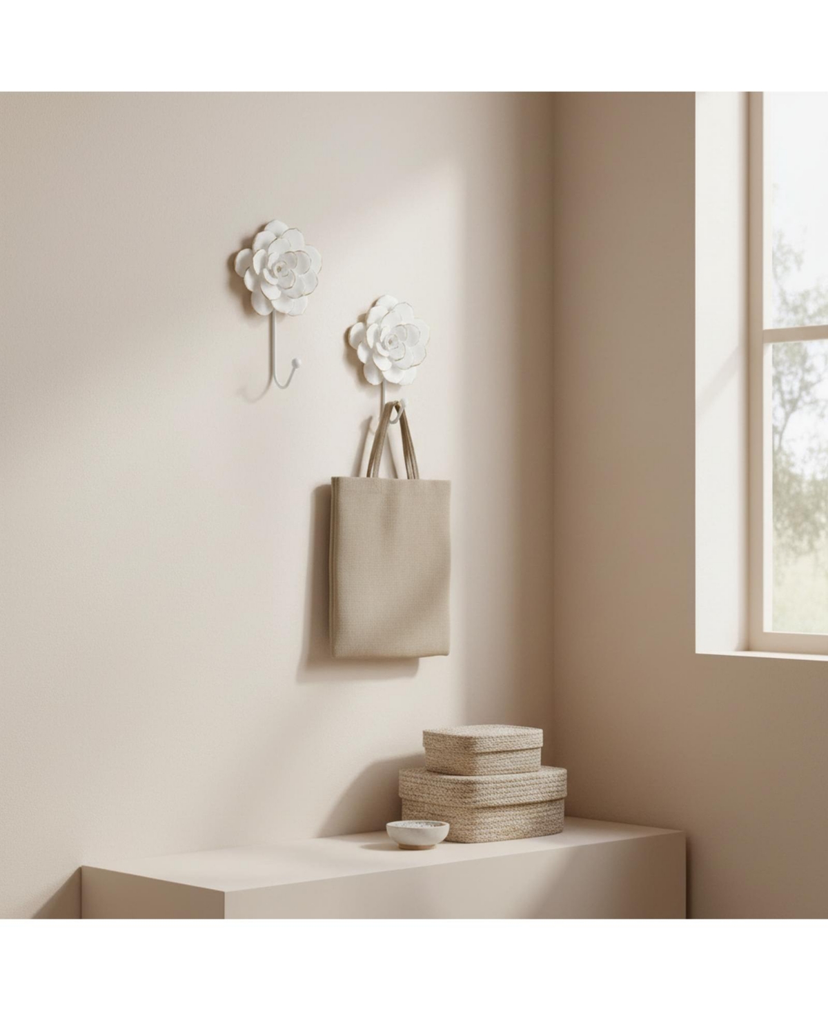 Yigii Flower Decorative Wall Hooks, 2-Piece Resin Wall-Mounted Hooks for Clothes, Towels