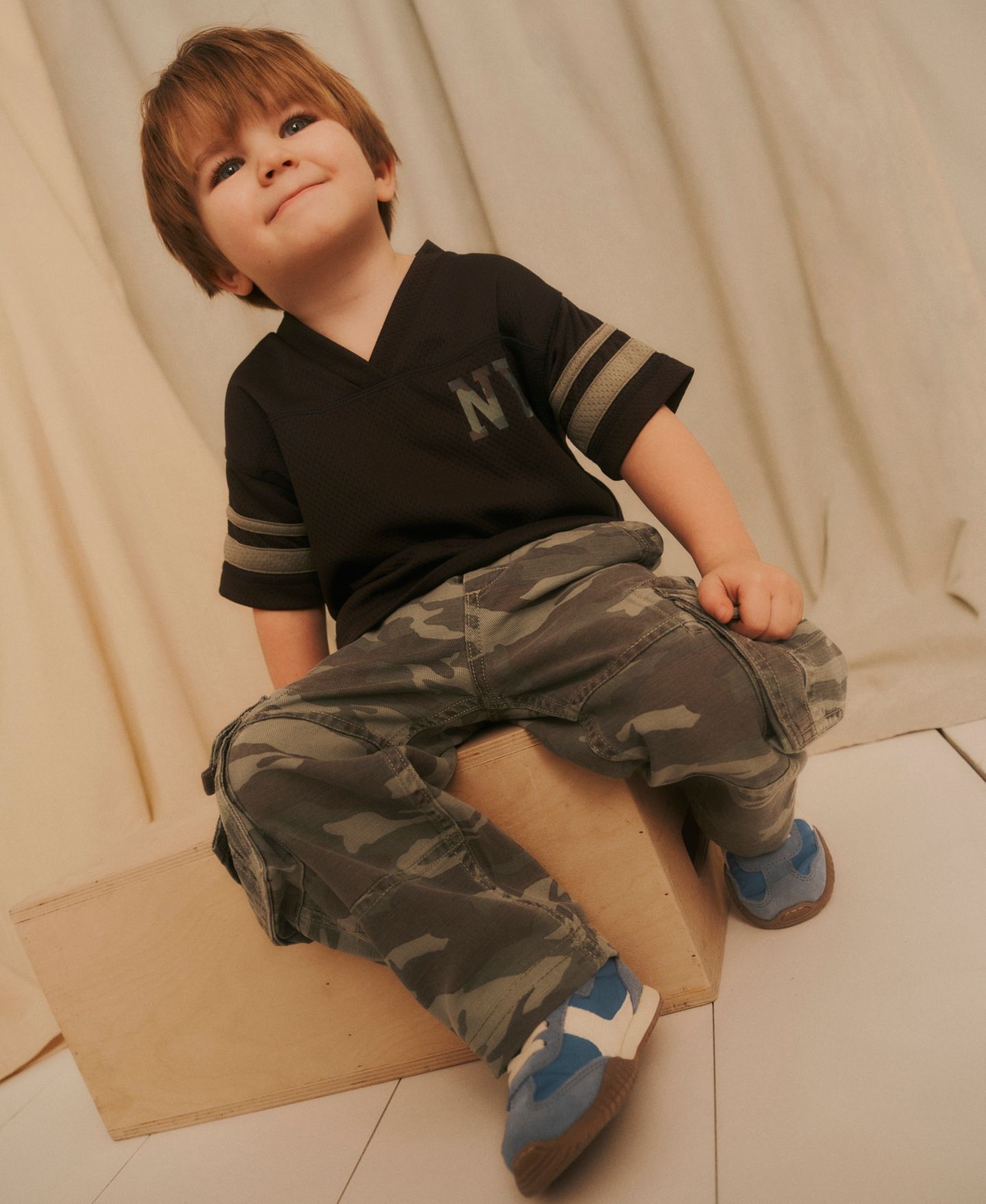 Брюки abercrombie kids Ultra Baggy Cargo Pants для мальчиков-малышей, цвет: Серый — фото 6
