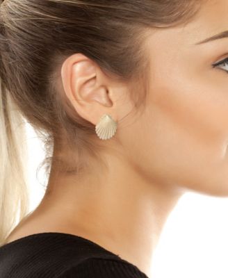 Gold Vintage Luxe Shell Stud Earrings