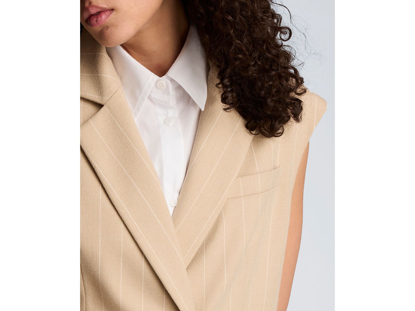Женское платье Kenneth Cole Button-Front Vest Mini Dress with Faux Shirt, цвет: Серо-коричневый — фото 2