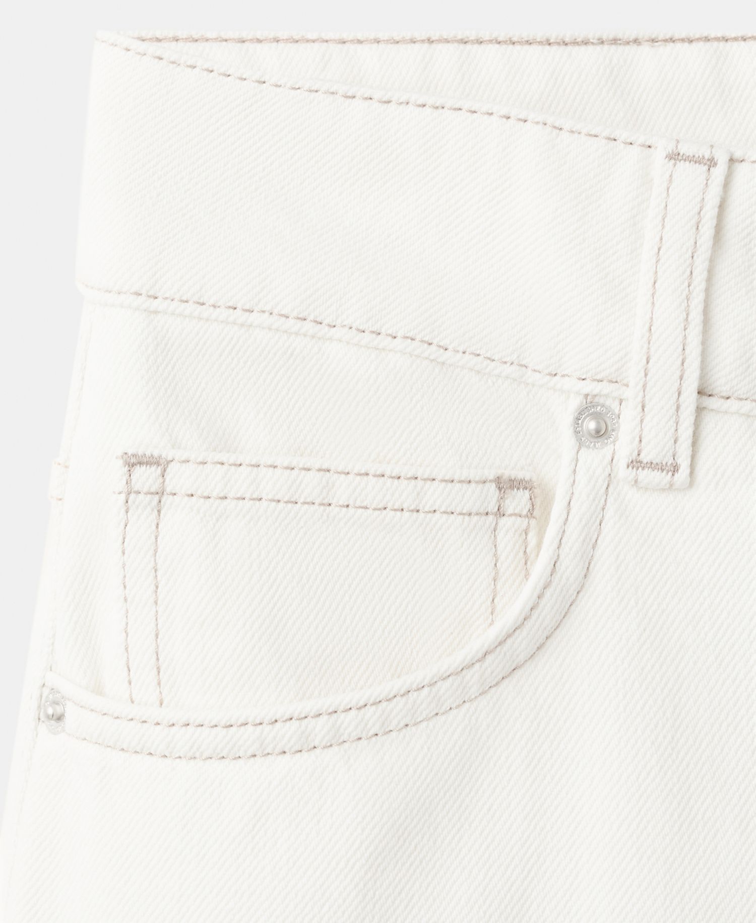 Selection Women's Straight Mid-Rise Bermuda Shorts