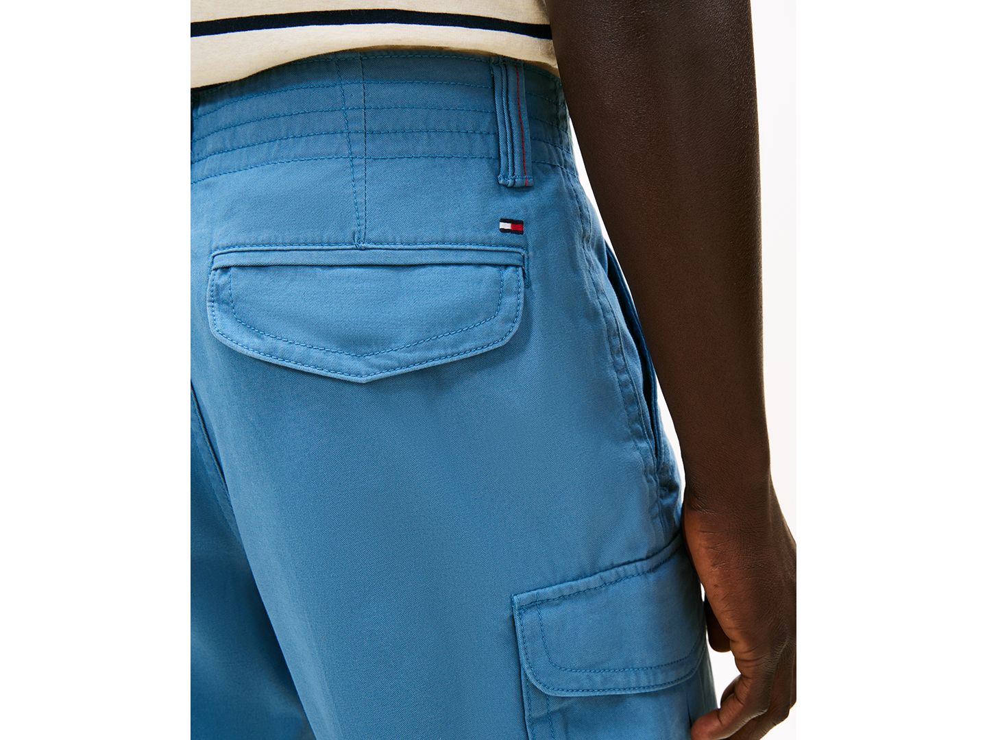 Мужские шорты Tommy Hilfiger Essential Cotton Cargo Shorts, 10" Inseam, цвет: Синий — фото 3