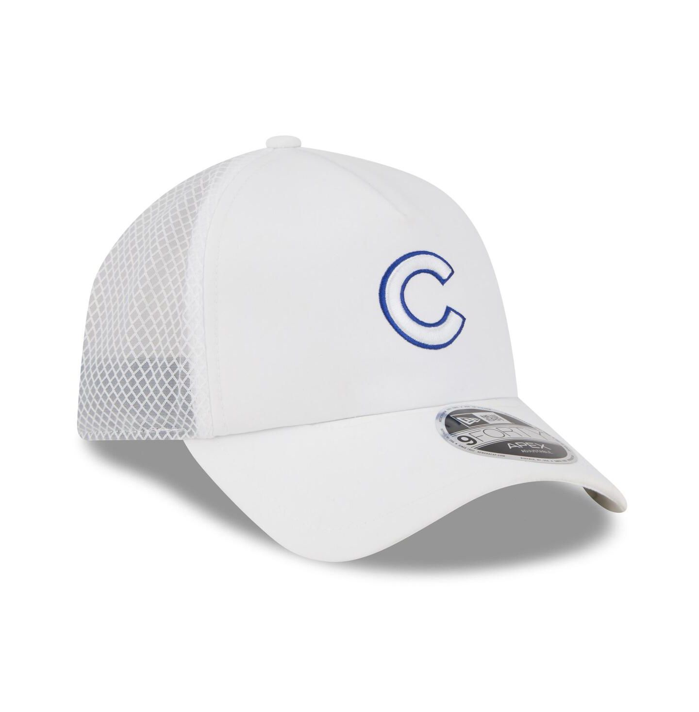 Мужская кепка New Era White Chicago Cubs 2026 Batting Practice Apex 9FORTY Adjustable Trucker Hat — фото 3