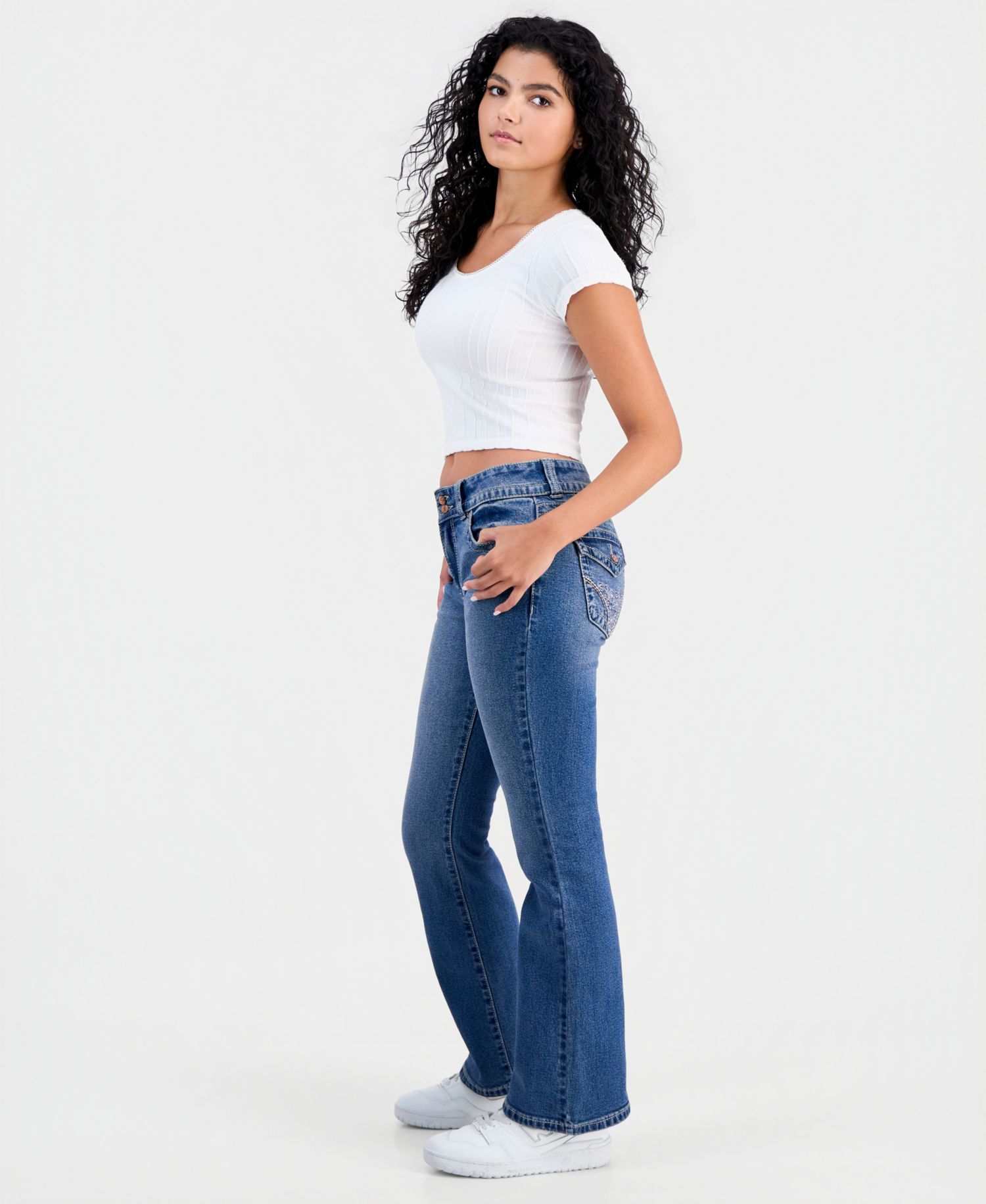 Juniors' Embroidered Flap-Pocket Flare-Leg Jeans