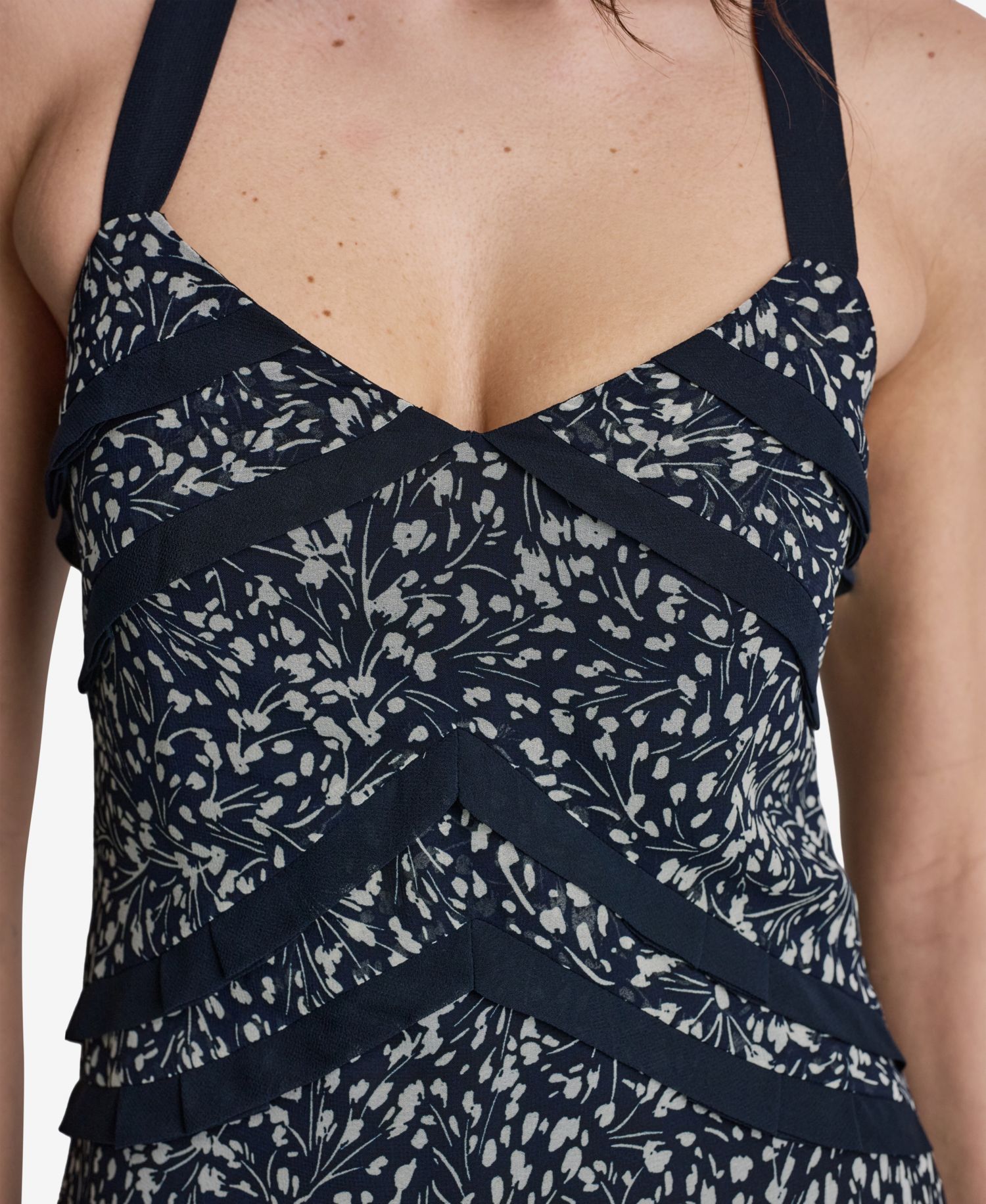 Women's Handkerchief Hem Fit & Flare V-Neck Dress