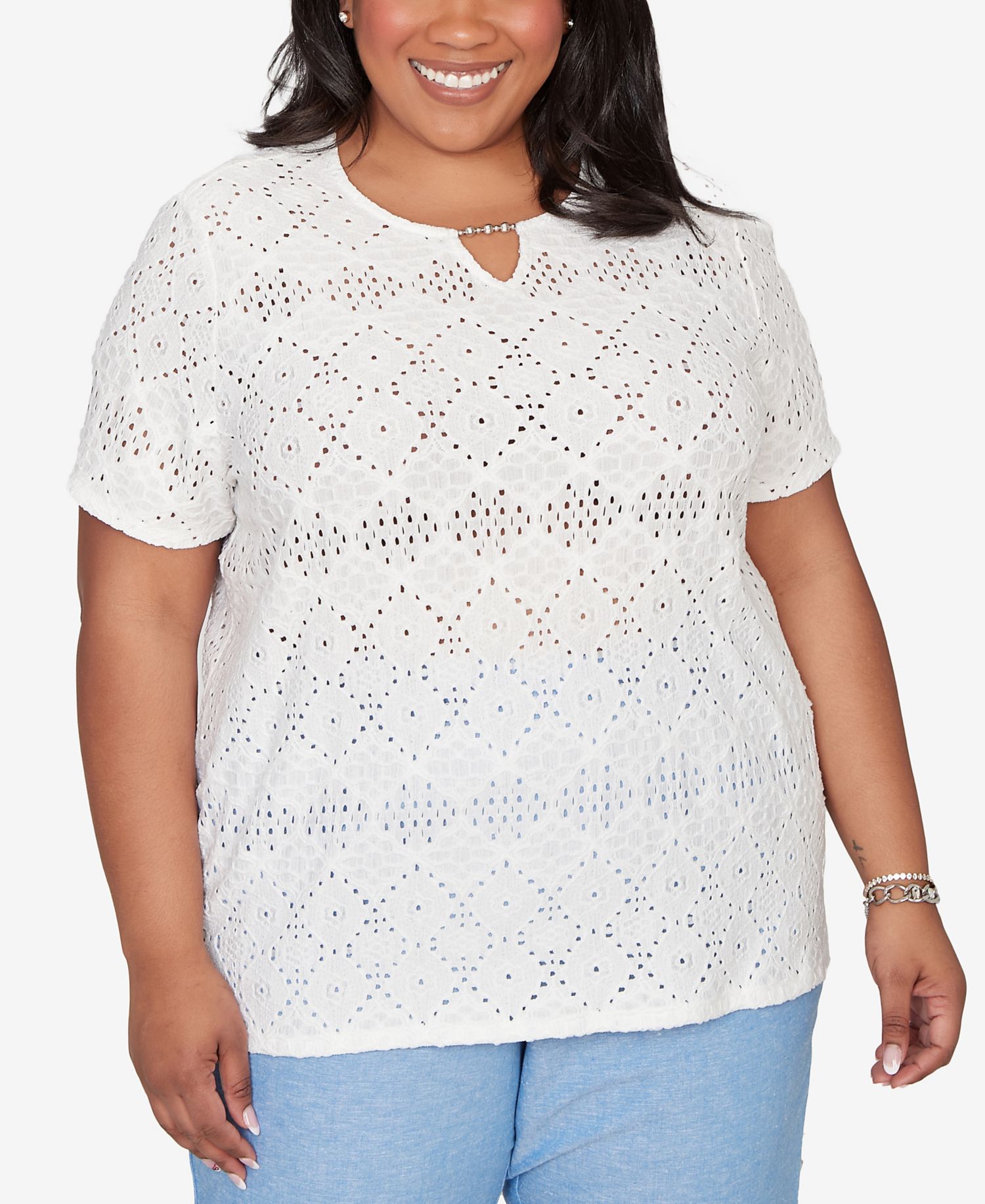 Plus Size Vintage Charm Solid Eyelet Split Beaded Neck T-Shirt