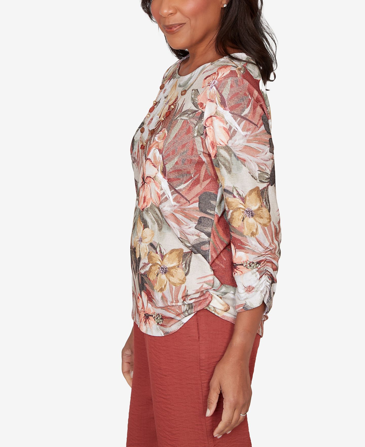 Женская футболка Alfred Dunner Petite Spice Market Dramatic Floral with Necklace, цвет: Коричневый разноцветный — фото 4