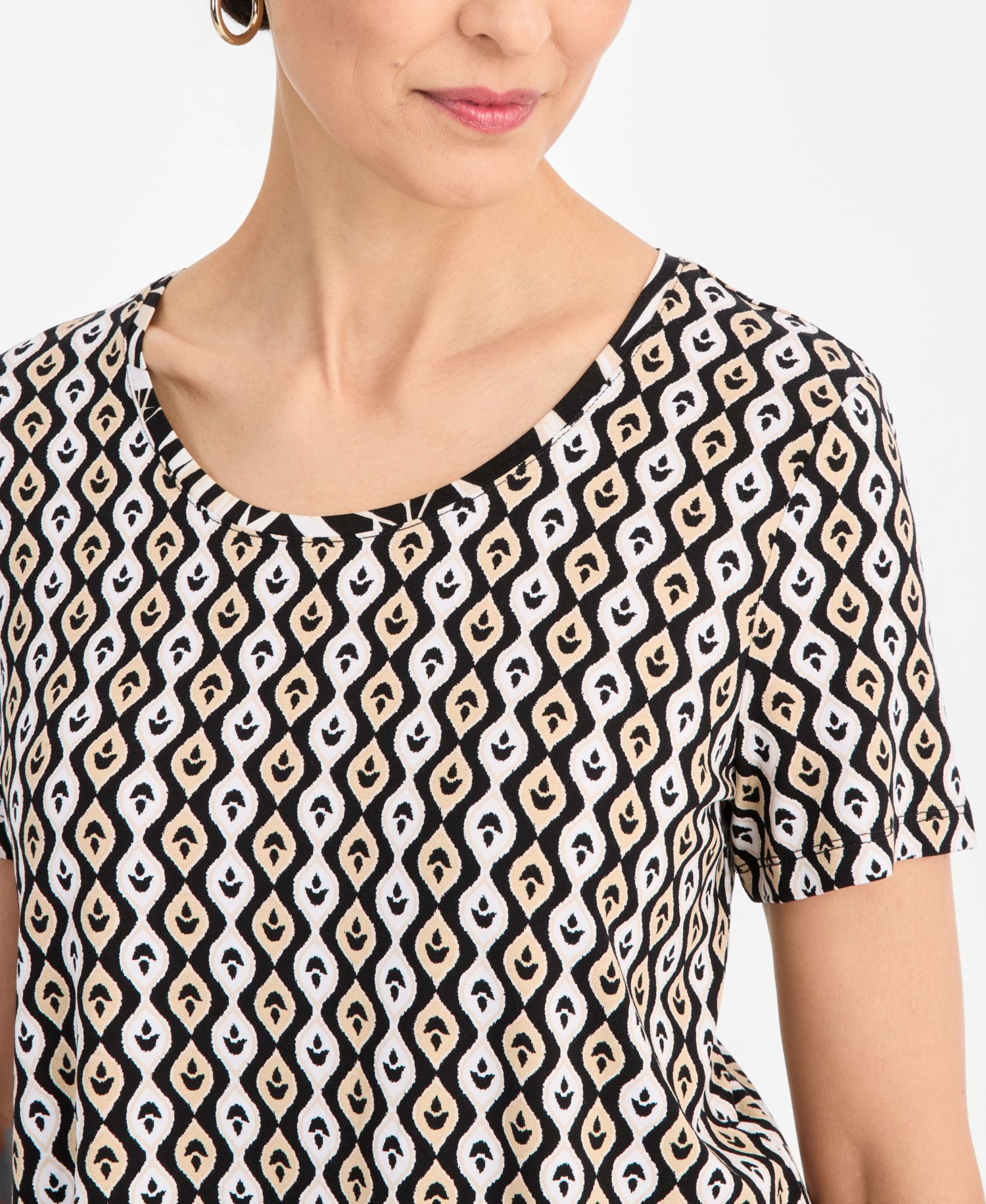 petite Printed Scoop-Neck Short Sleeve Top