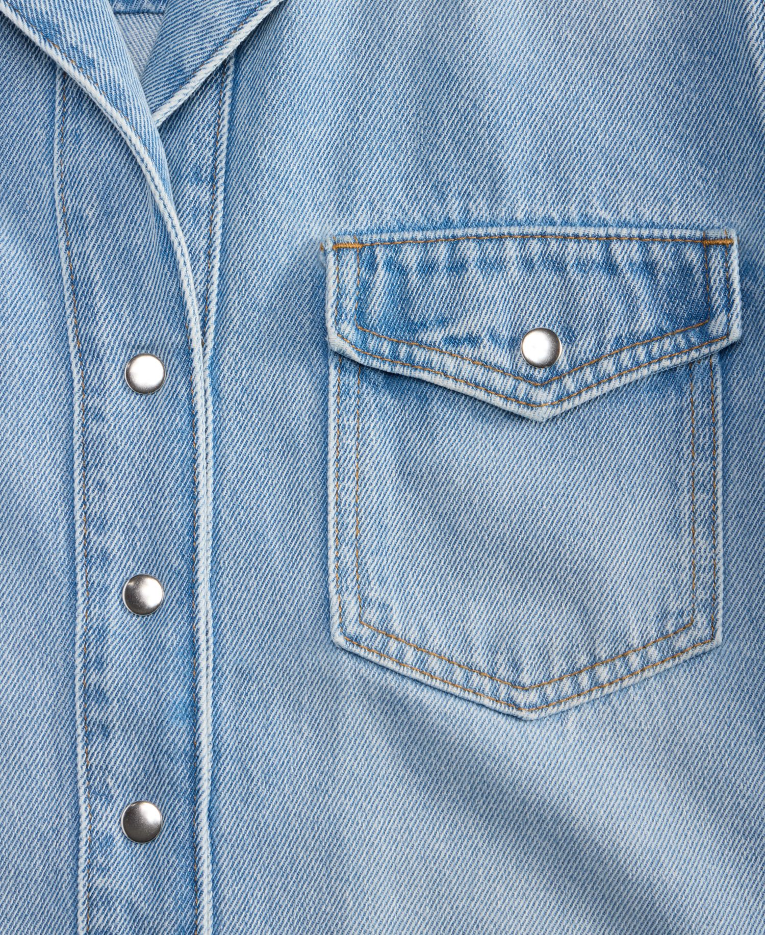 Women's Soft Denim Button-Front Short-Sleeve Shirt