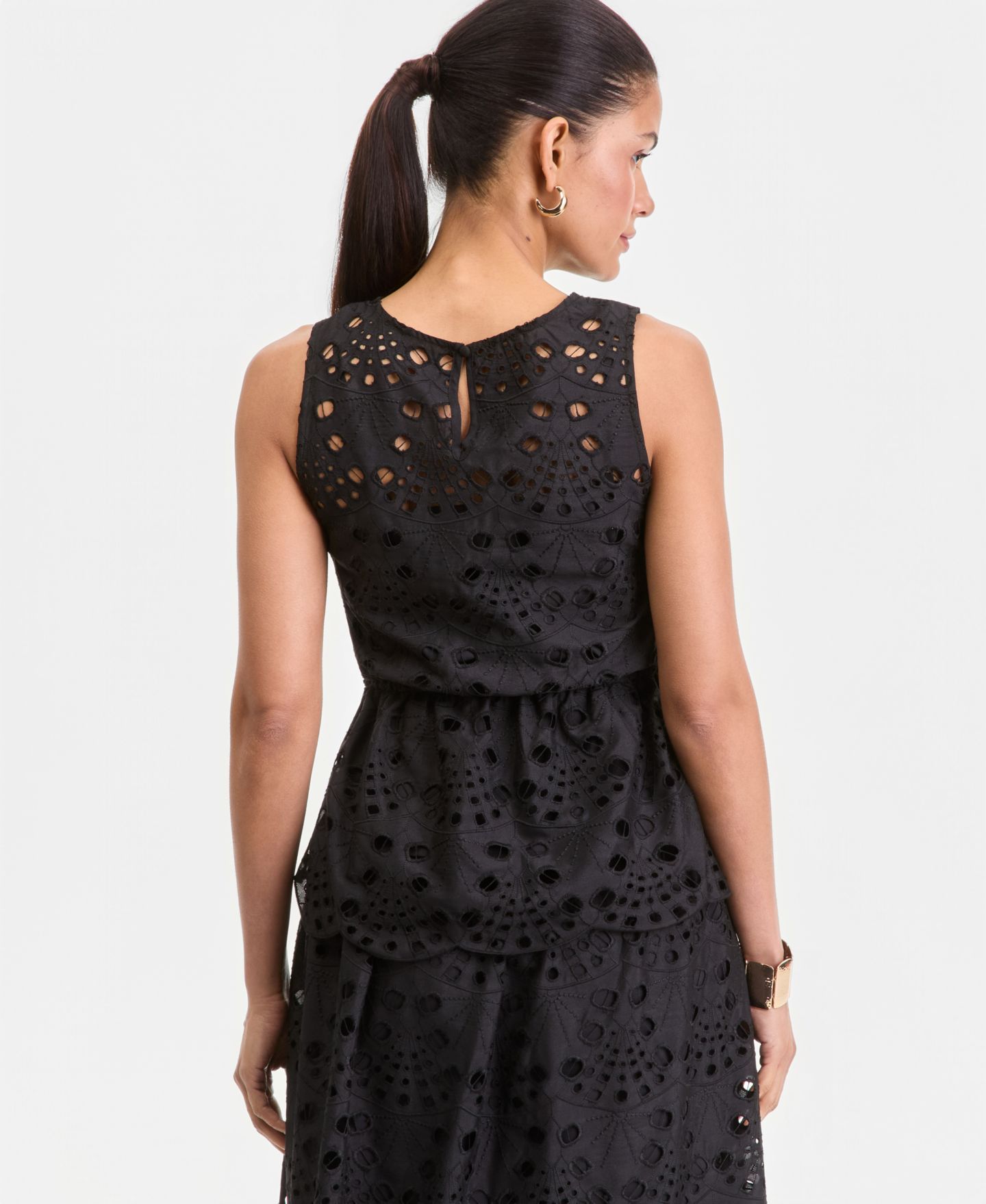 Женский топ I.N.C. International Concepts Sleeveless Eyelet Lace Peplum, цвет: Глубокий чёрный — фото 2