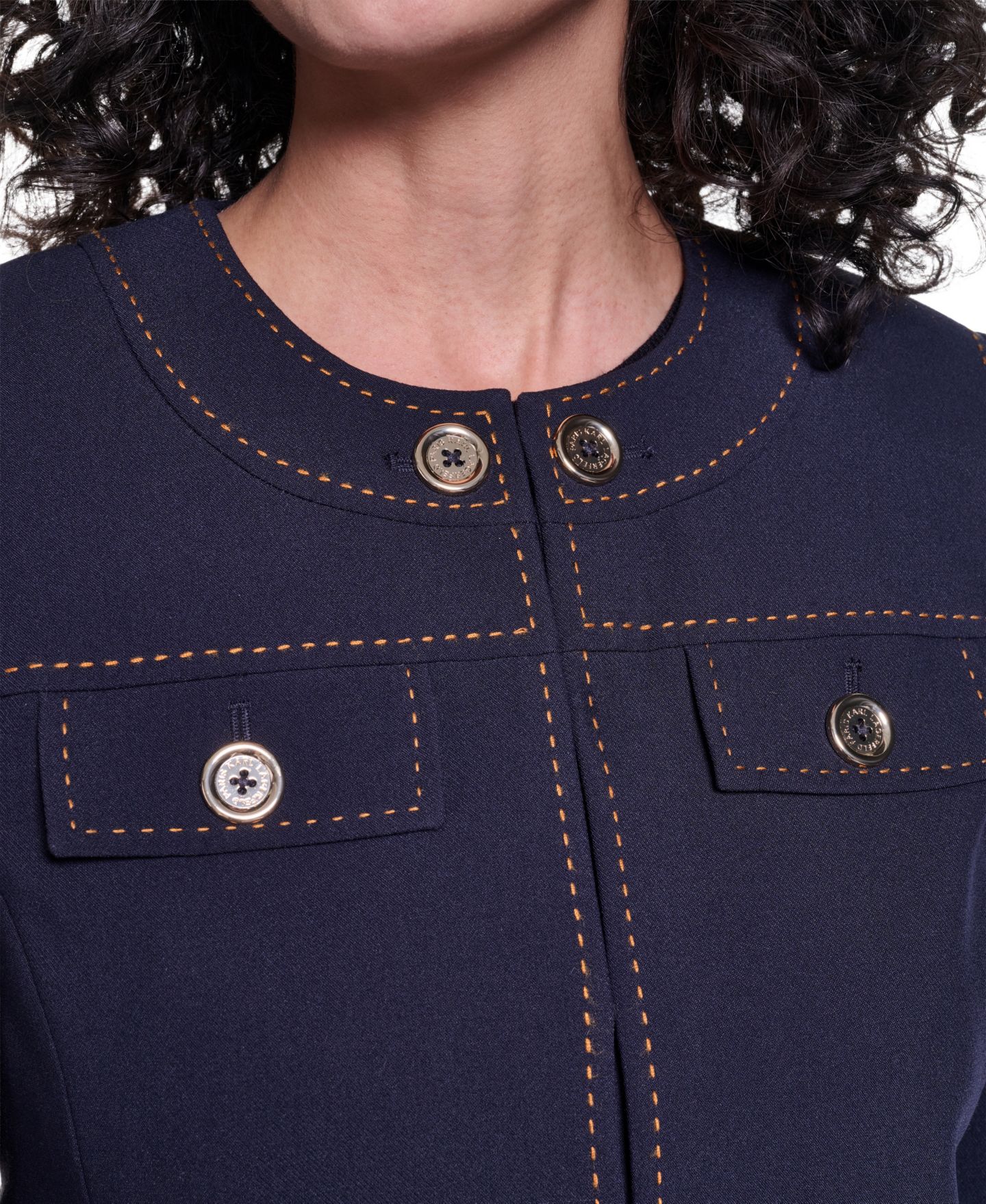 Женская куртка KARL LAGERFELD PARIS Twill Contrast Stitch Round Neck Cropped Jacket, цвет: Тёмно-синий / Сиена — фото 6