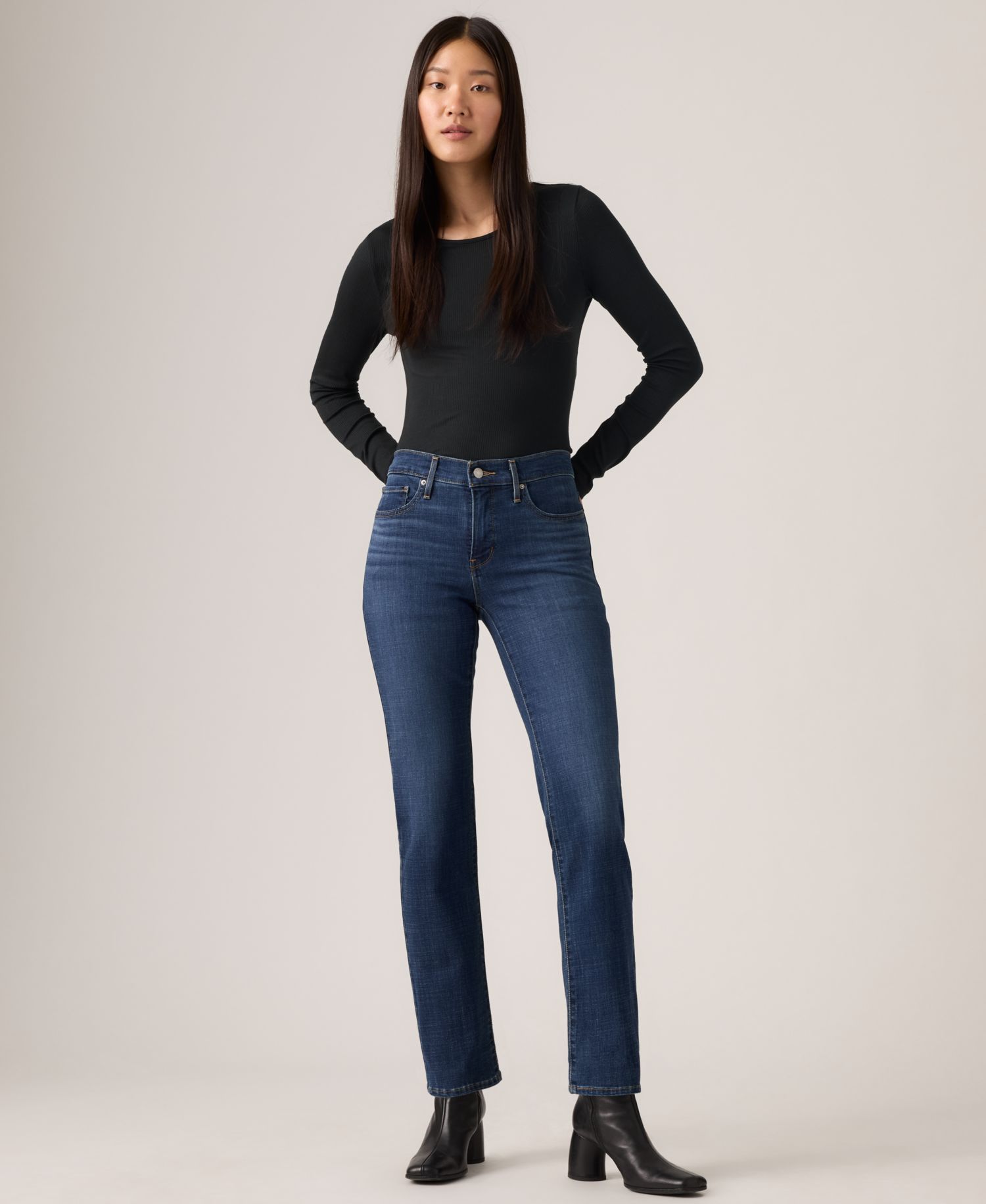 Trendy Plus Size 314 Mid-Rise Shaping Straight-Leg Jeans