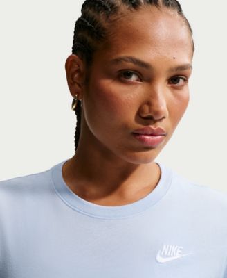 Women's   Sportswear Club Essentials   T-Shirt