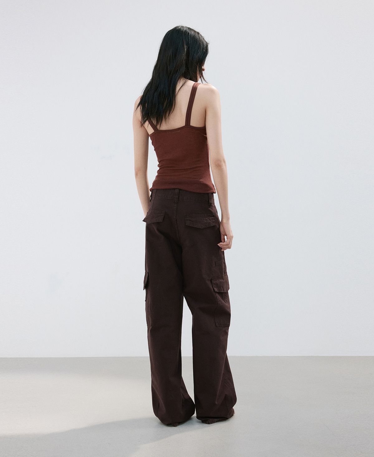 Mango Women's Pocket Cargo Jeans view 4 — MAYCSS fashion products