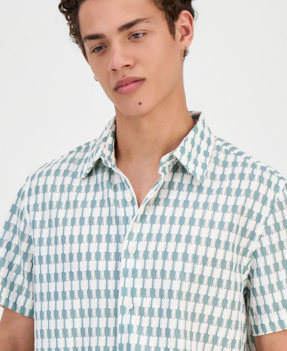 Guess Men's Woodland Jacquard Short-Sleeve Shirt