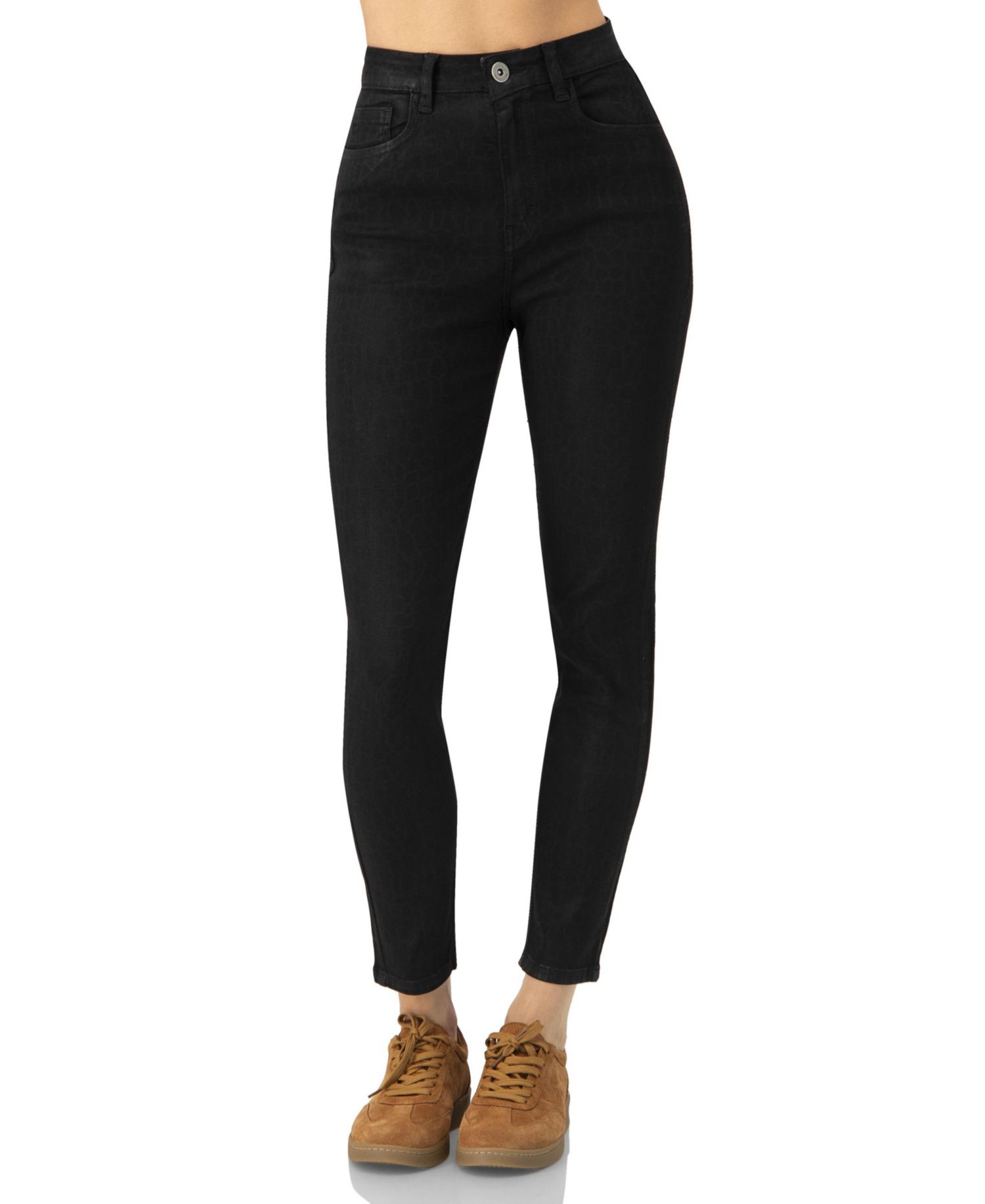 Women's Skinny Jeans with Button and Patch Pockets