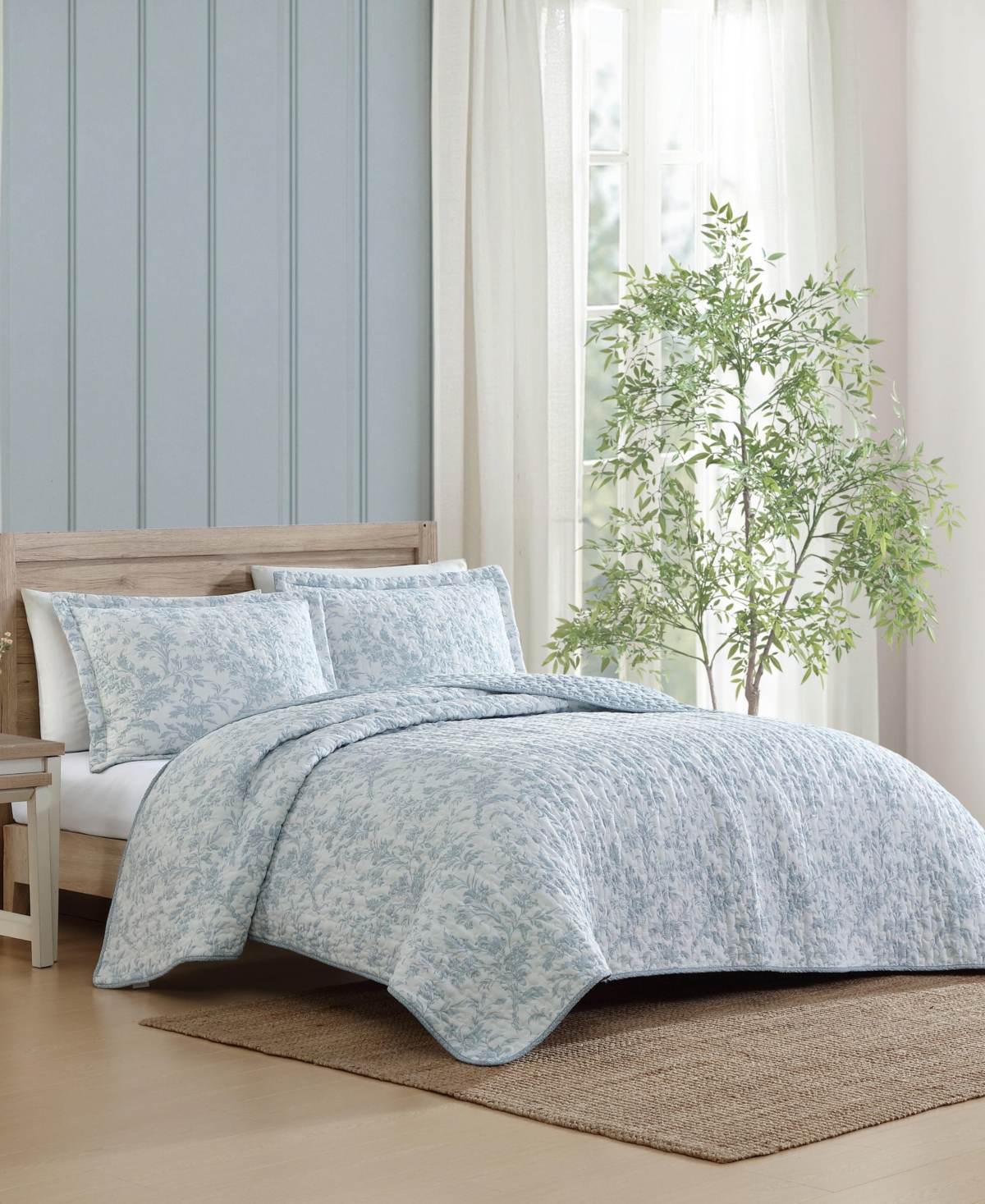 Laura Ashley Amberly Seersucker 3-Pc. Quilt Set