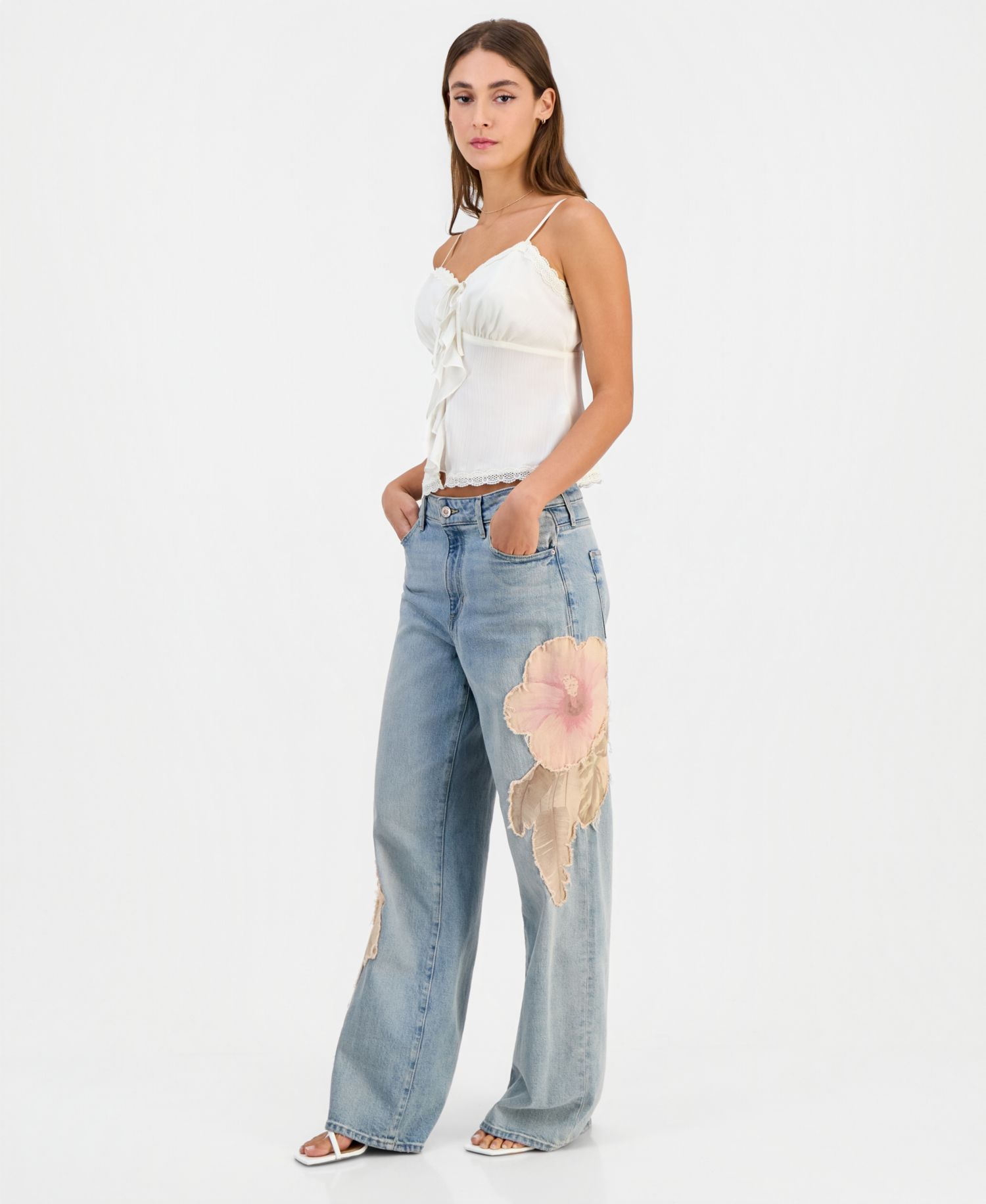 Women's Rey Floral Appliqu&eacute; Wide-Leg Jeans