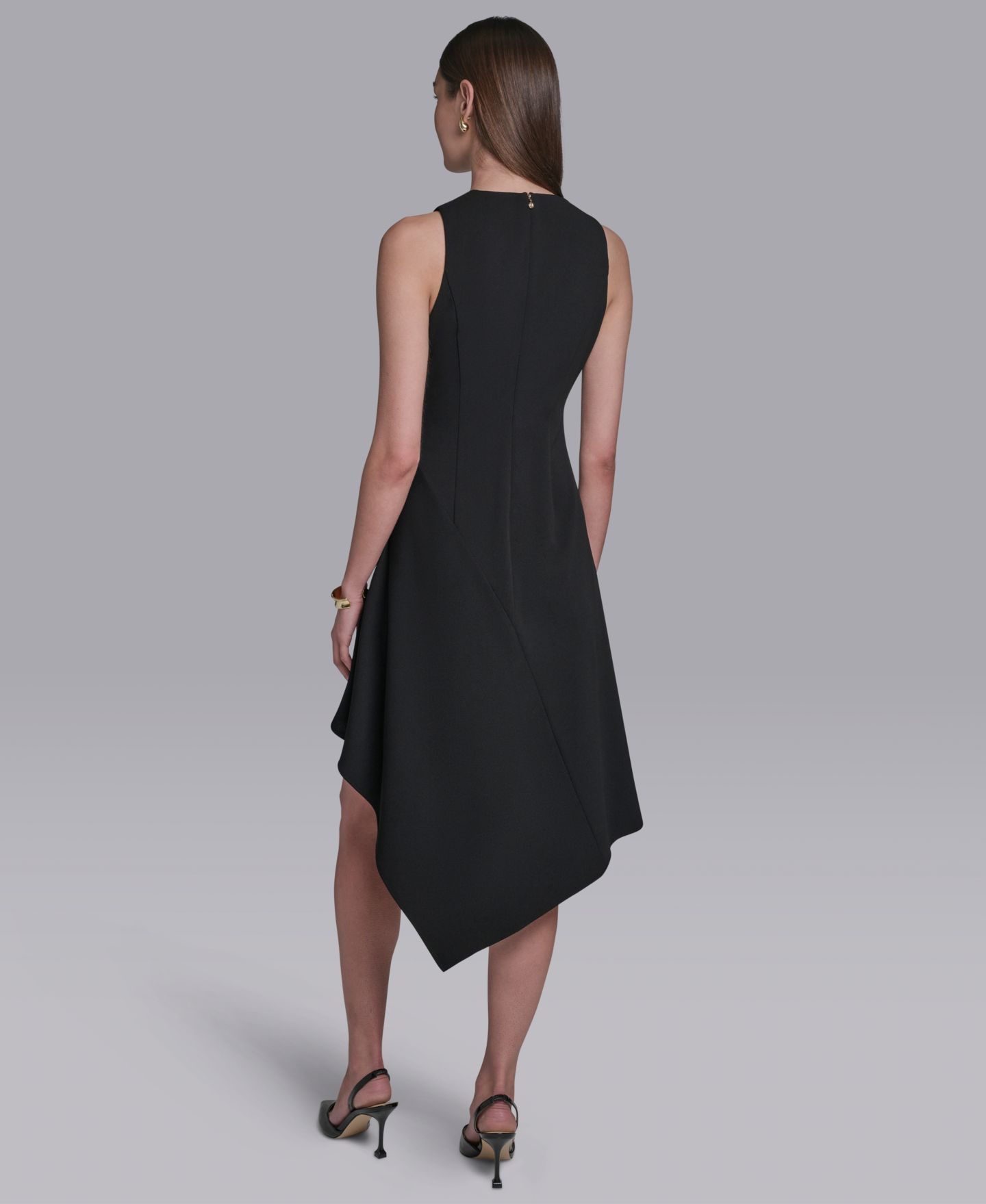 Женское платье Halston Keyhole Detail Sleeveless Asymmetrical Hem Midi, цвет: Чёрный — фото 5