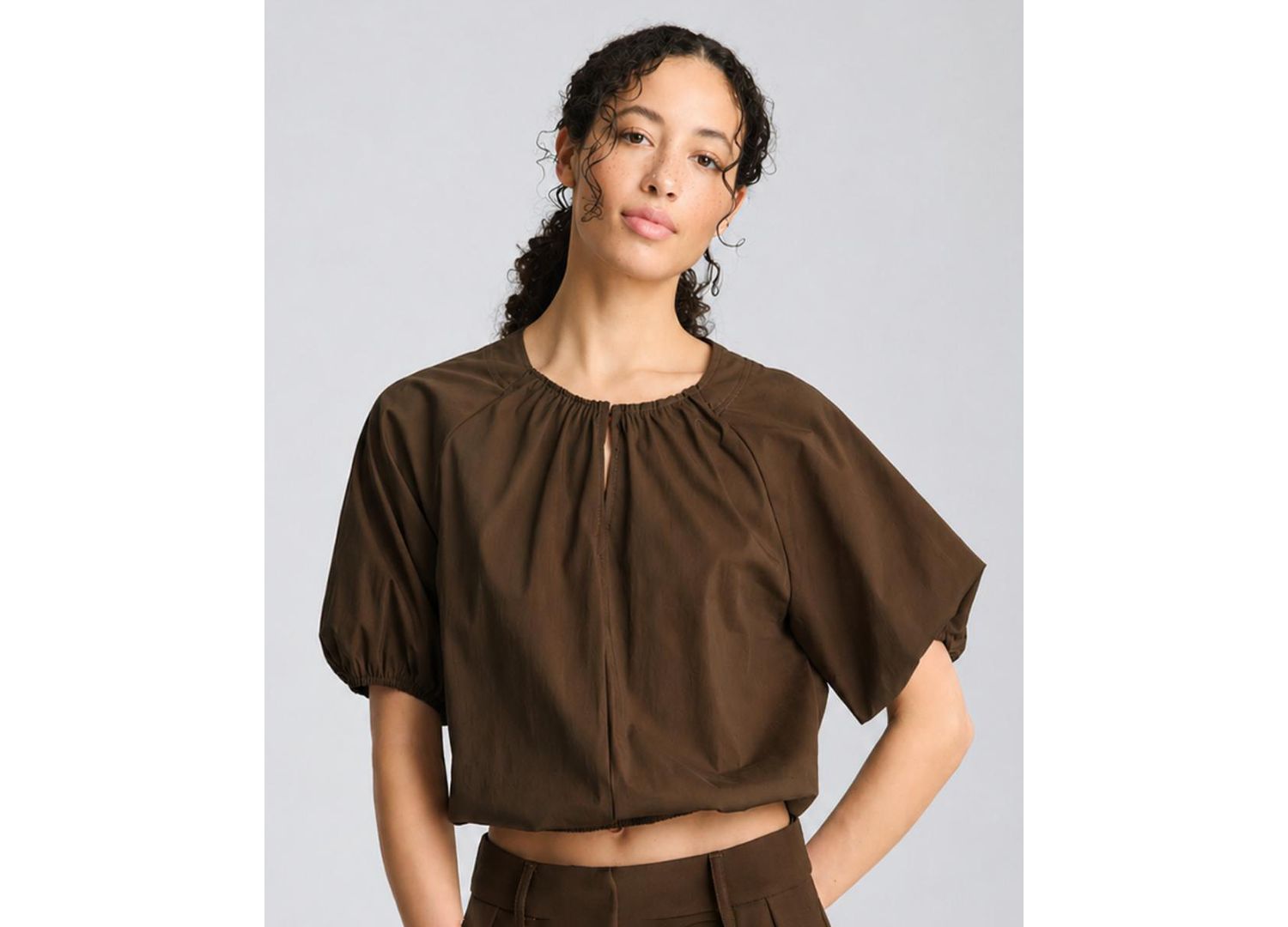 Women's Shirred Crewneck Cropped Bubble Blouse