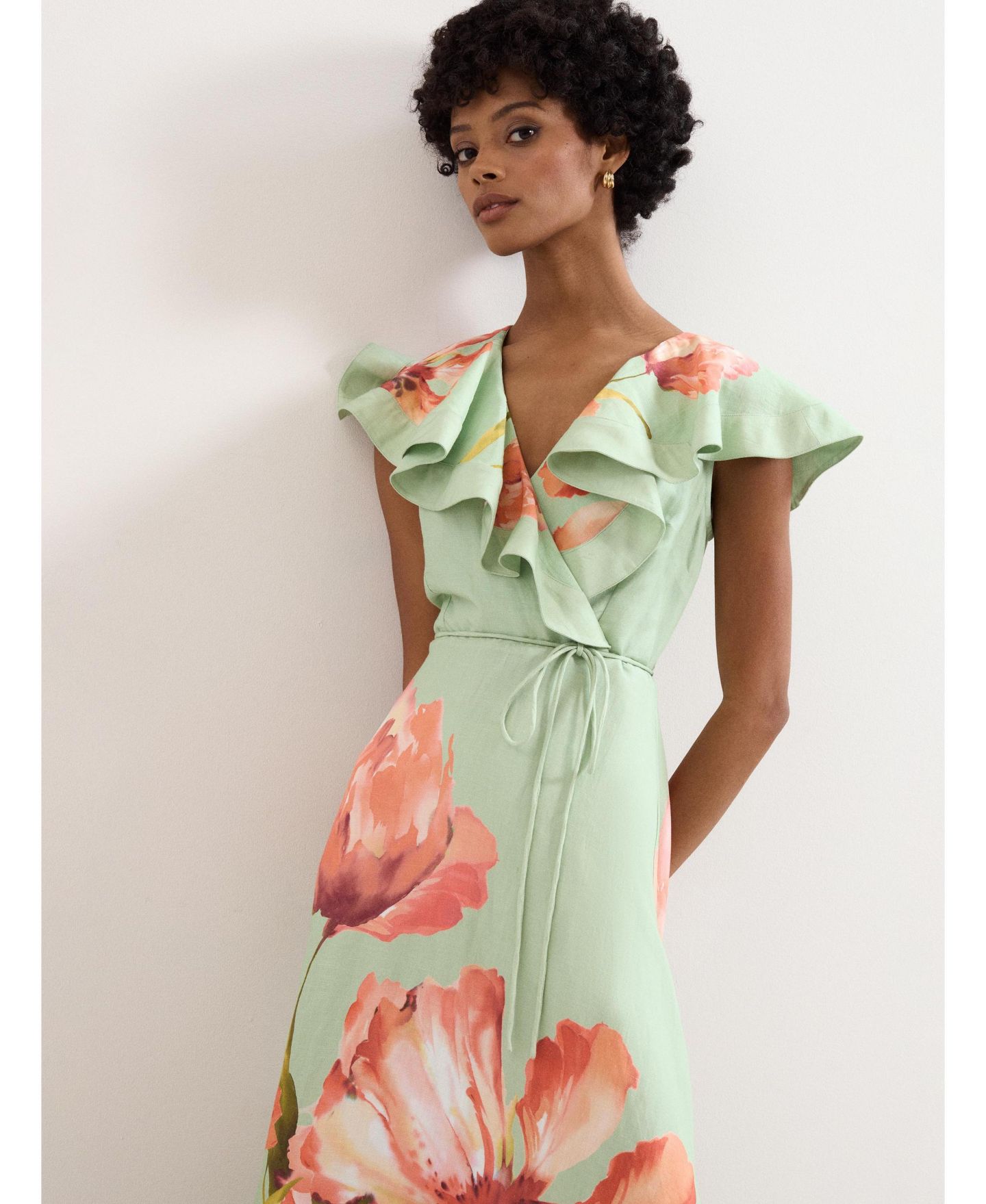 Женское платье Phase Eight Matilda Ruffle V-Neck Floral, цвет: Зелёный — фото 3