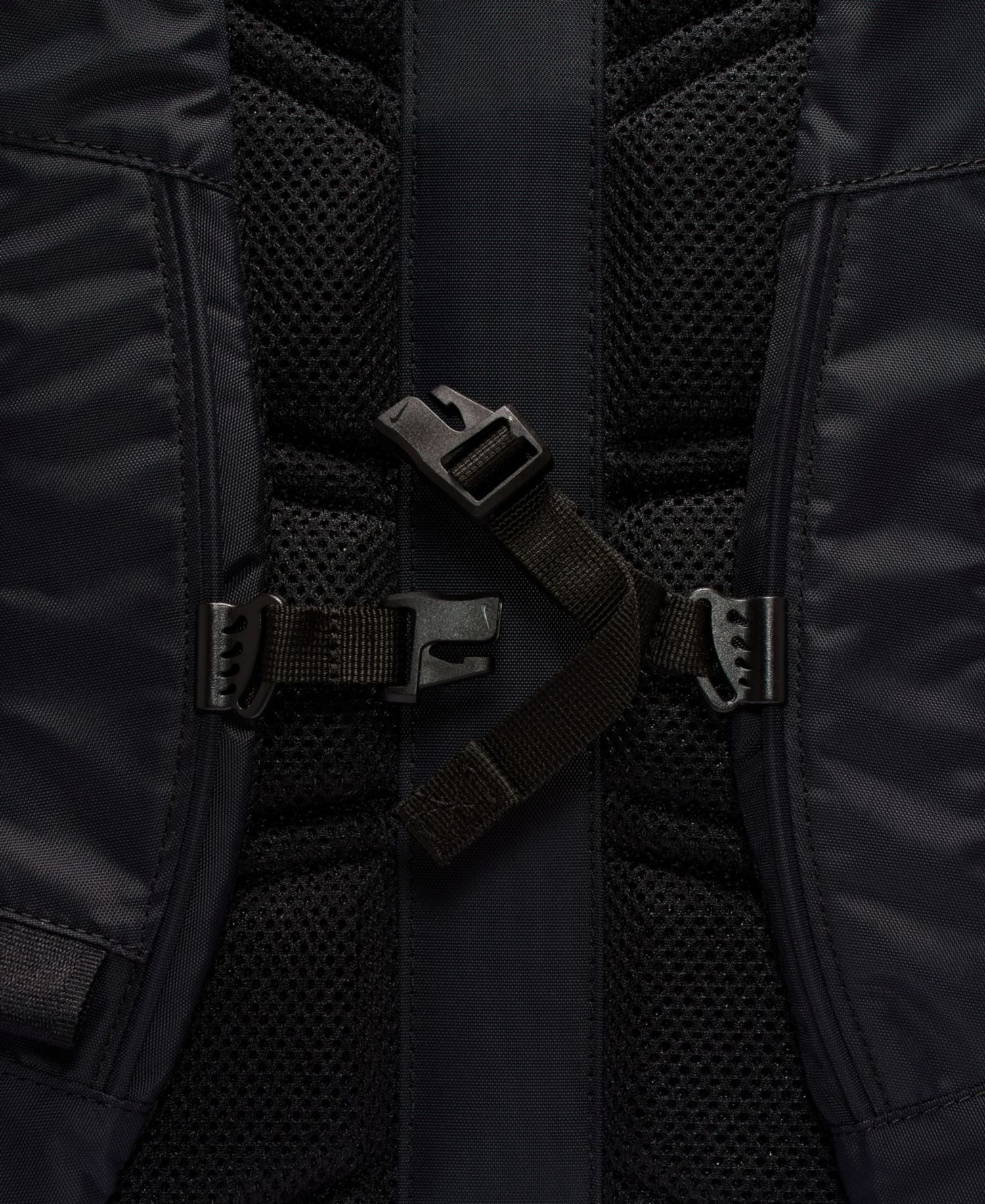 Unisex Commute Zippered Travel Backpack