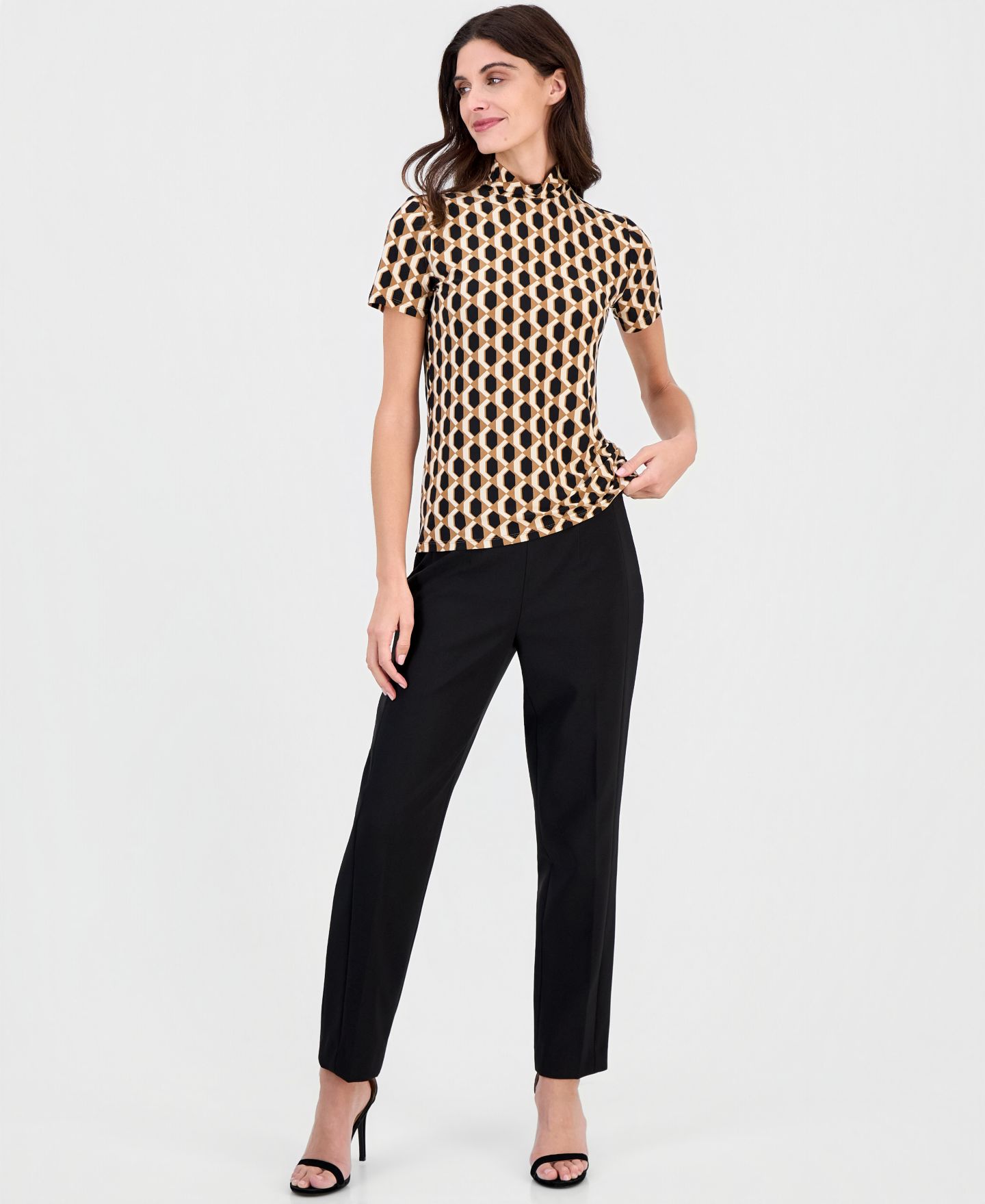 Женский топ Anne Klein Short-Sleeve Mock-Neck Top, цвет: Чёрный разноцветный — фото 2