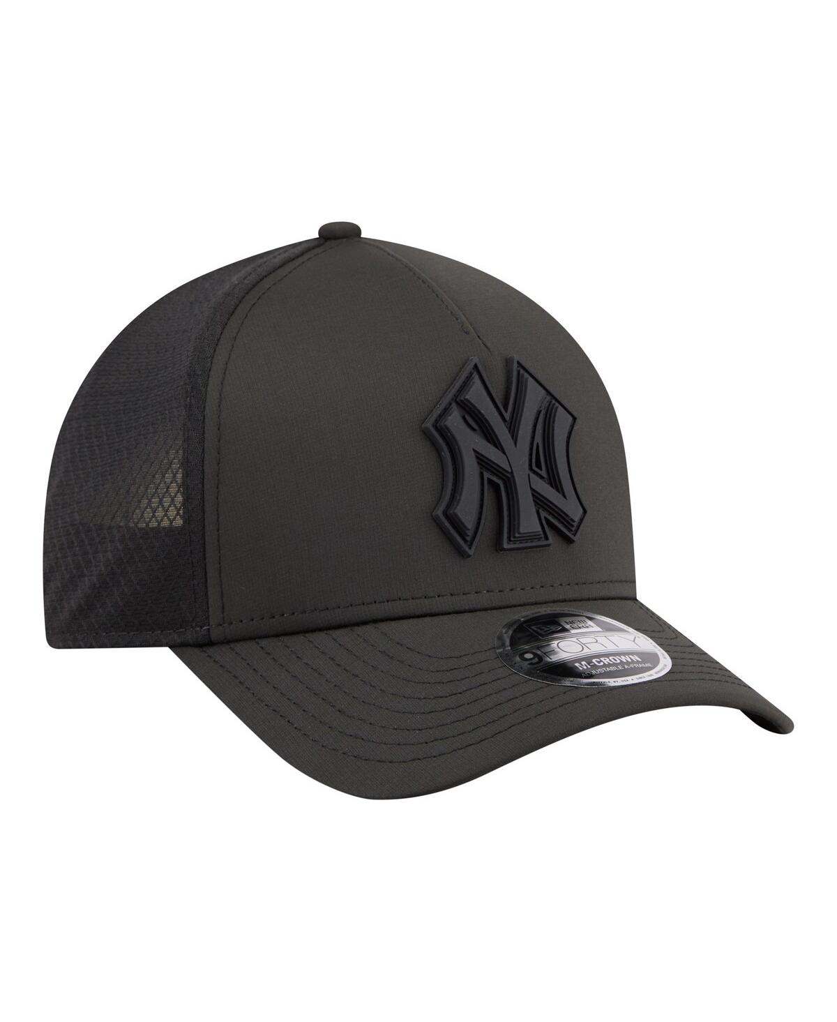 New Era Men's Black New York Yankees Badged M-Crown A-Frame 9FORTY Trucker Adjustable Hat