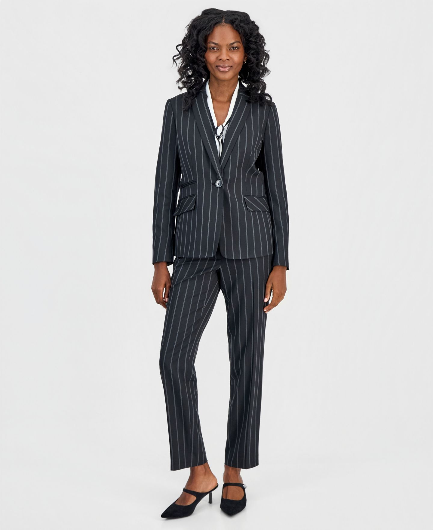 Женский пиджак Kasper Notch-Lapel Pinstripe Blazer, цвет: Чёрный / Ванильный ледяной — фото 2