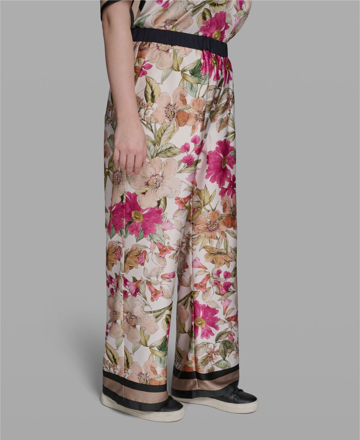 Женские брюки KARL LAGERFELD PARIS Plus Size High-Rise Floral Printed, цвет: Бисквитный / Пудровый комбинированный — фото 3