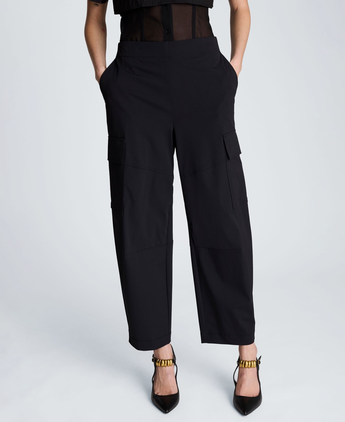 Женские брюки Kenneth Cole Barrel Leg Cargo, цвет: Чёрный — фото 1