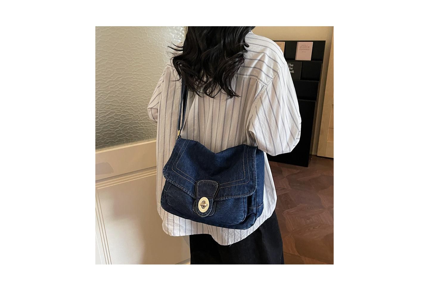 Женская сумка SUSU Luma Denim Flap Shoulder Bag Crossbody Purse Casual Blue Jean Handbag Adjustable Strap Everyday Small Medium Messenger, цвет: Тёмная варка джинсовый / Индиго синий — фото 2