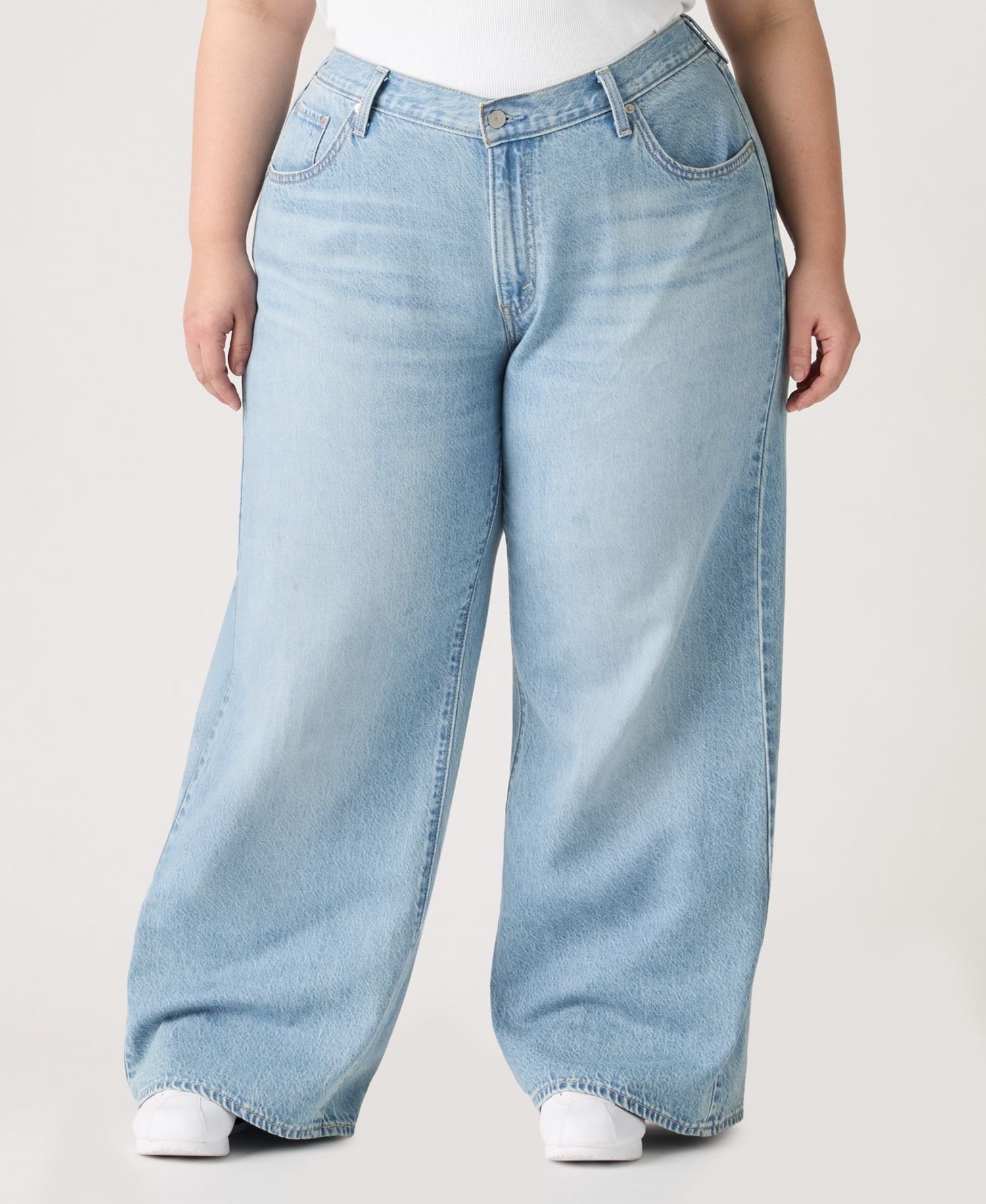 Women's Cinch-Waist Lightweight Baggy Jeans