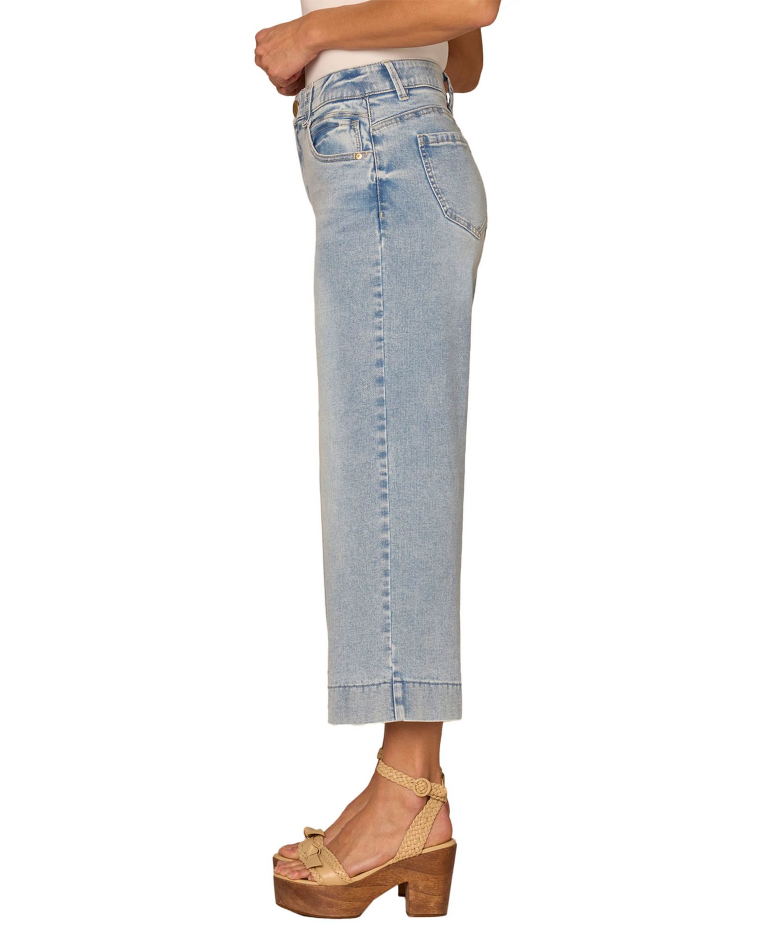 Women's Cropped Wide-Leg Jeans