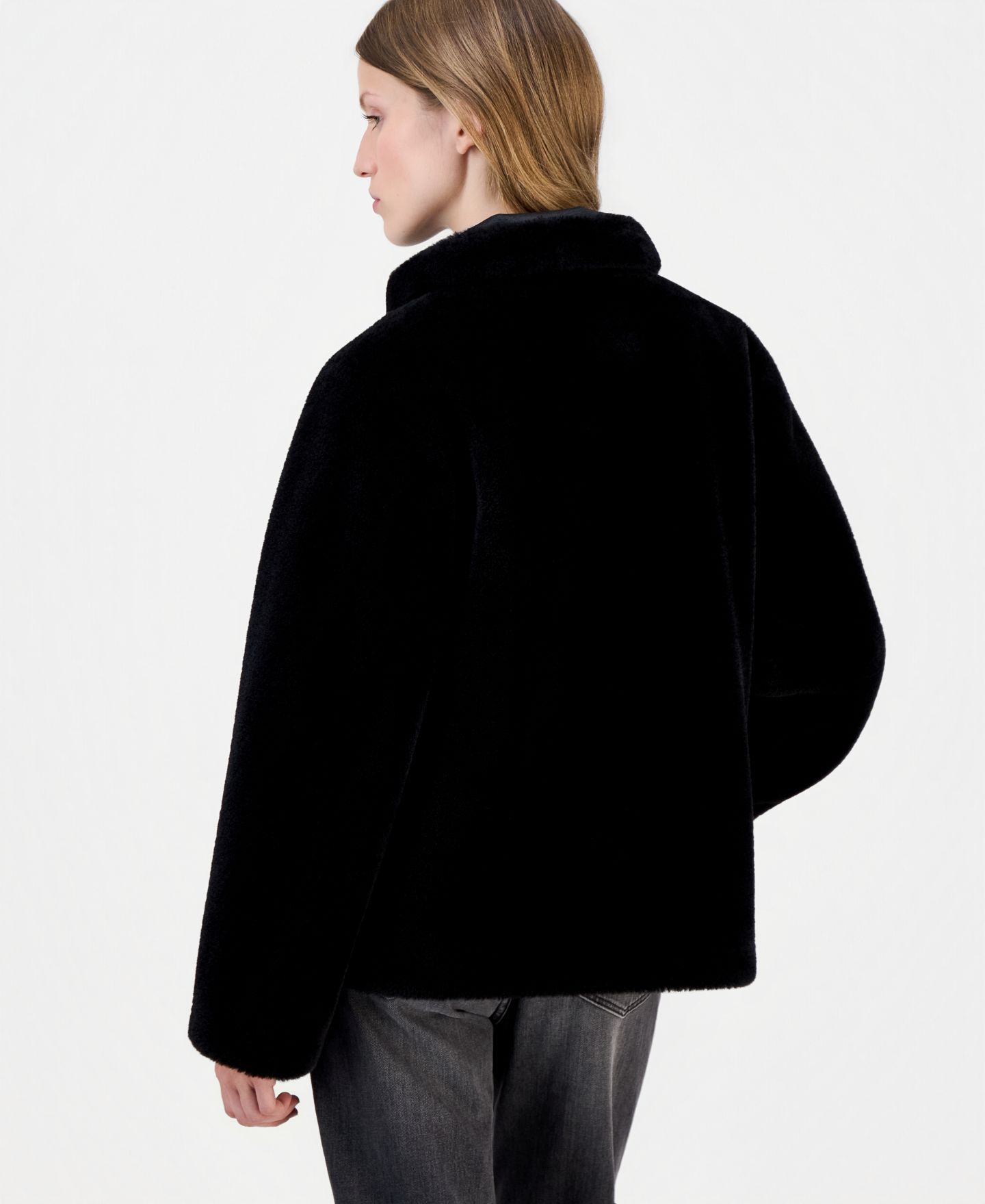 Женская куртка Calvin Klein Petite Funnel Neck Button-Front Faux Fur Jacket, Created for Macy's, цвет: Чёрный — фото 2
