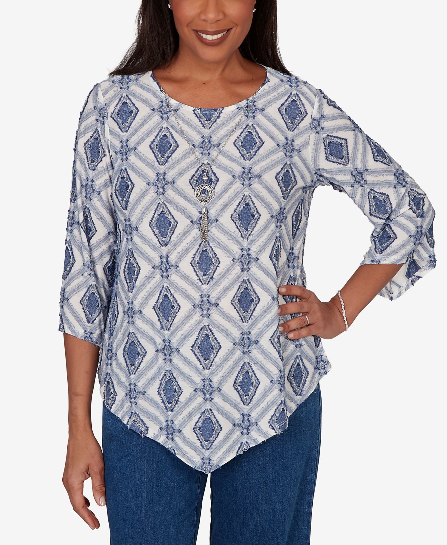 Petite Diamond Textured Top with Necklace