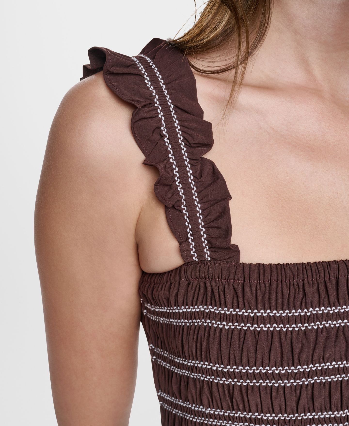 Женское платье DKNY Smocked Bodice Sleeveless Midi, цвет: Java — фото 6