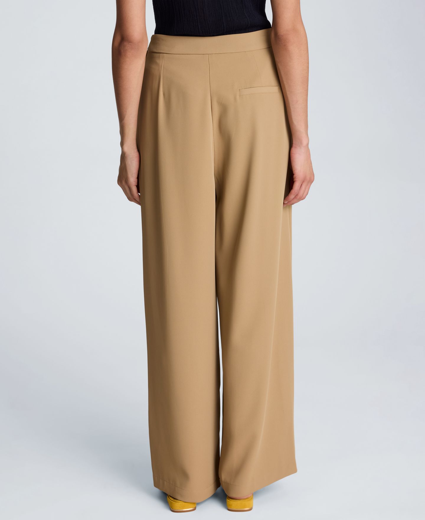 Женские брюки Kenneth Cole High Rise Fly Front Double Pleat Asymmetric Wide Leg, цвет: Farro — фото 5