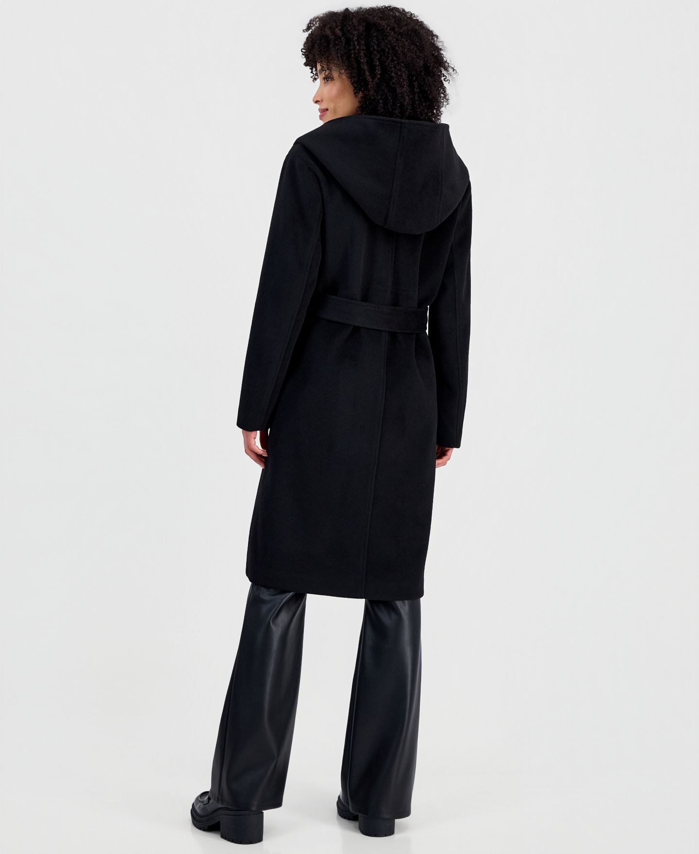 Женское пальто Steve Madden Hooded Tie-Belt Wrap, цвет: Чёрный — фото 2
