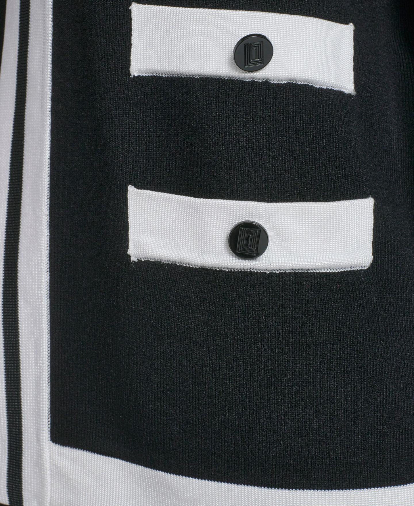 Женский кардиган KARL LAGERFELD PARIS Petite Open-Front Long-Sleeve Knit Cardigan with Contrast Trim, цвет: Чёрный / Мягкий белый — фото 4