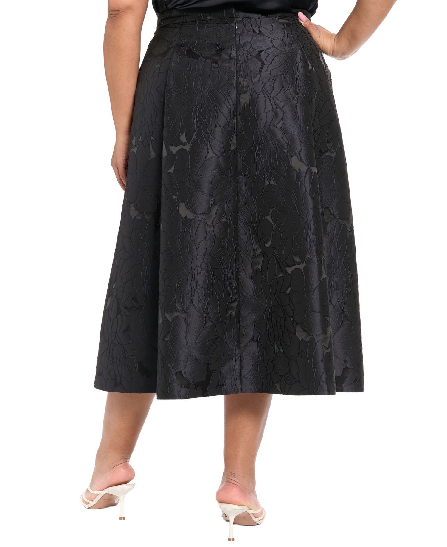 Plus Size Pleated Midi Skirt
