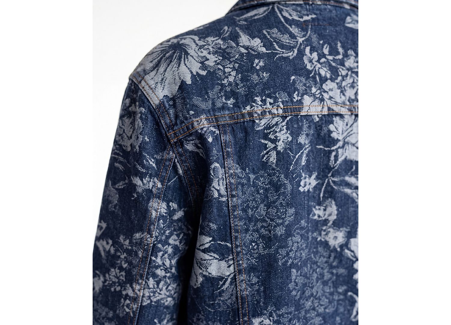 Petite Floral Jacquard Long-Sleeve Denim Jacket