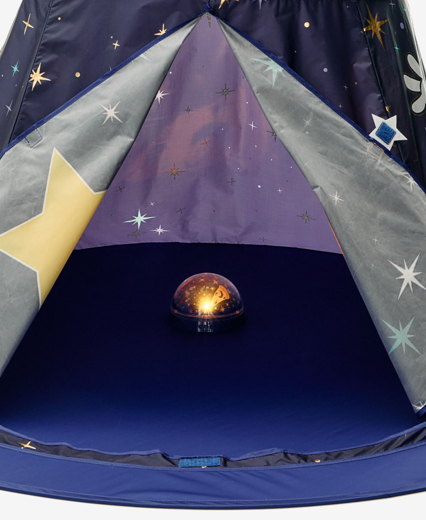 Детская игрушка Disney | Macy's Sorcerer's Apprentice Mickey Light-Up Star Projector Play Tent, Ages 3+ — фото 2