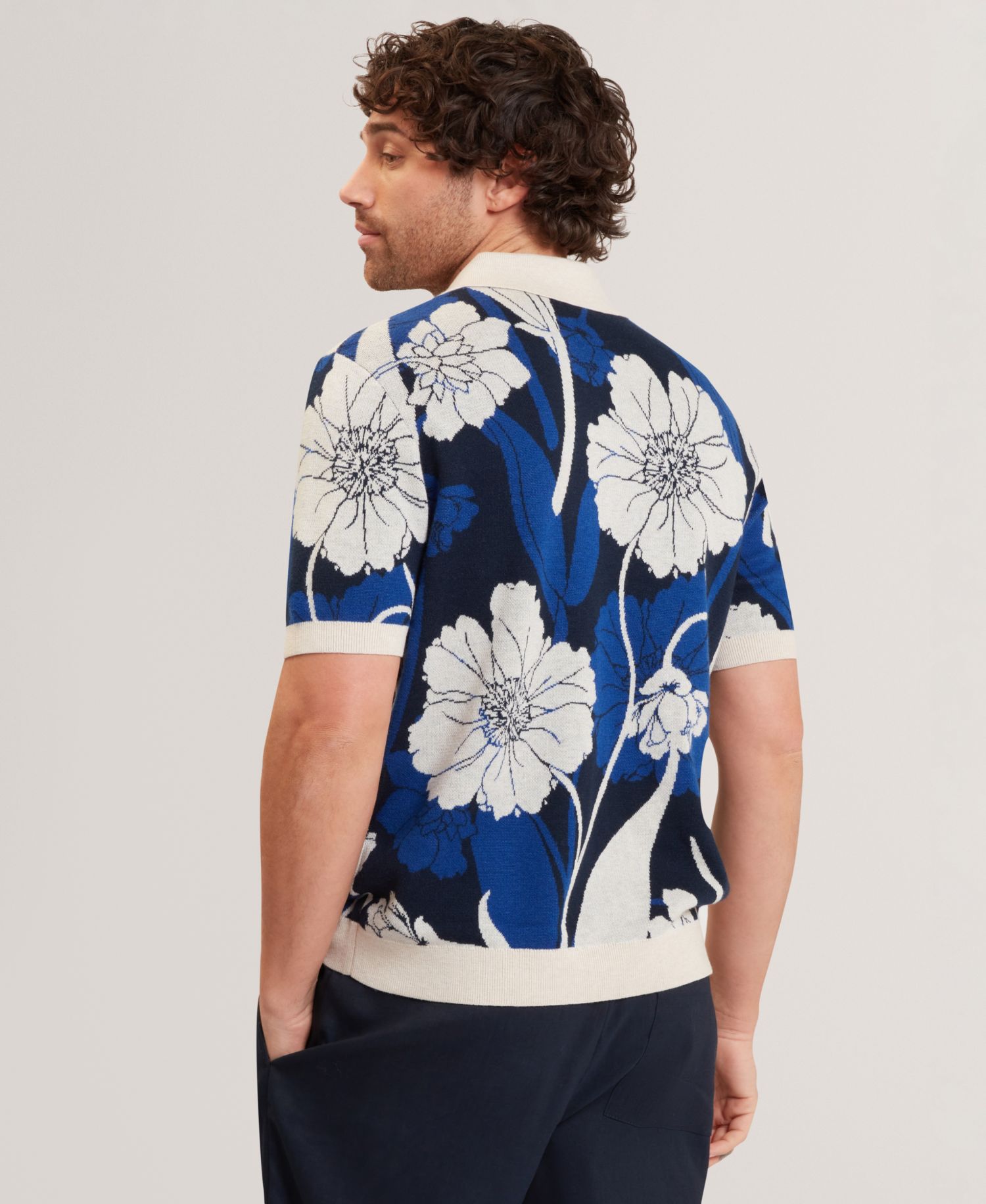 Men's Floral Jacquard Short-Sleeve Shirt