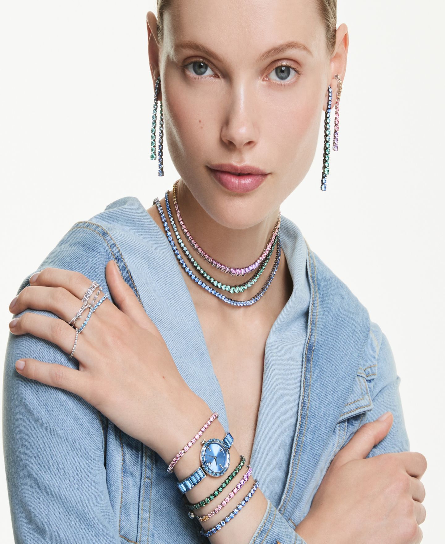 Женские часы Swarovski Matrix Bangle Swiss Crystal Bracelet Blue Stainless Steel Watch 25 x 25mm — фото 7