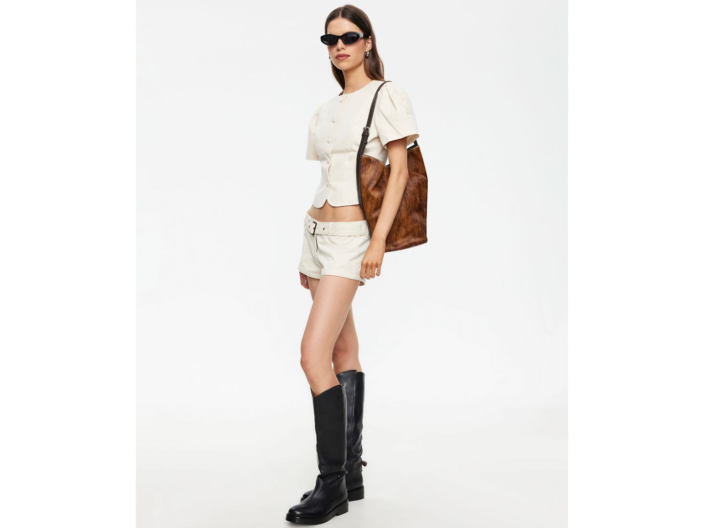 Женская блузка Lioness Cropped Short-Sleeve, цвет: Бежевый — фото 11