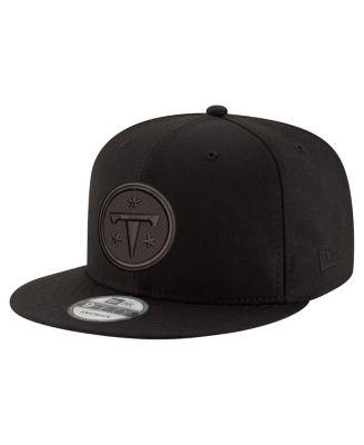 Men's Black Tennessee Titans Black on Black 9FIFTY Snapback Hat