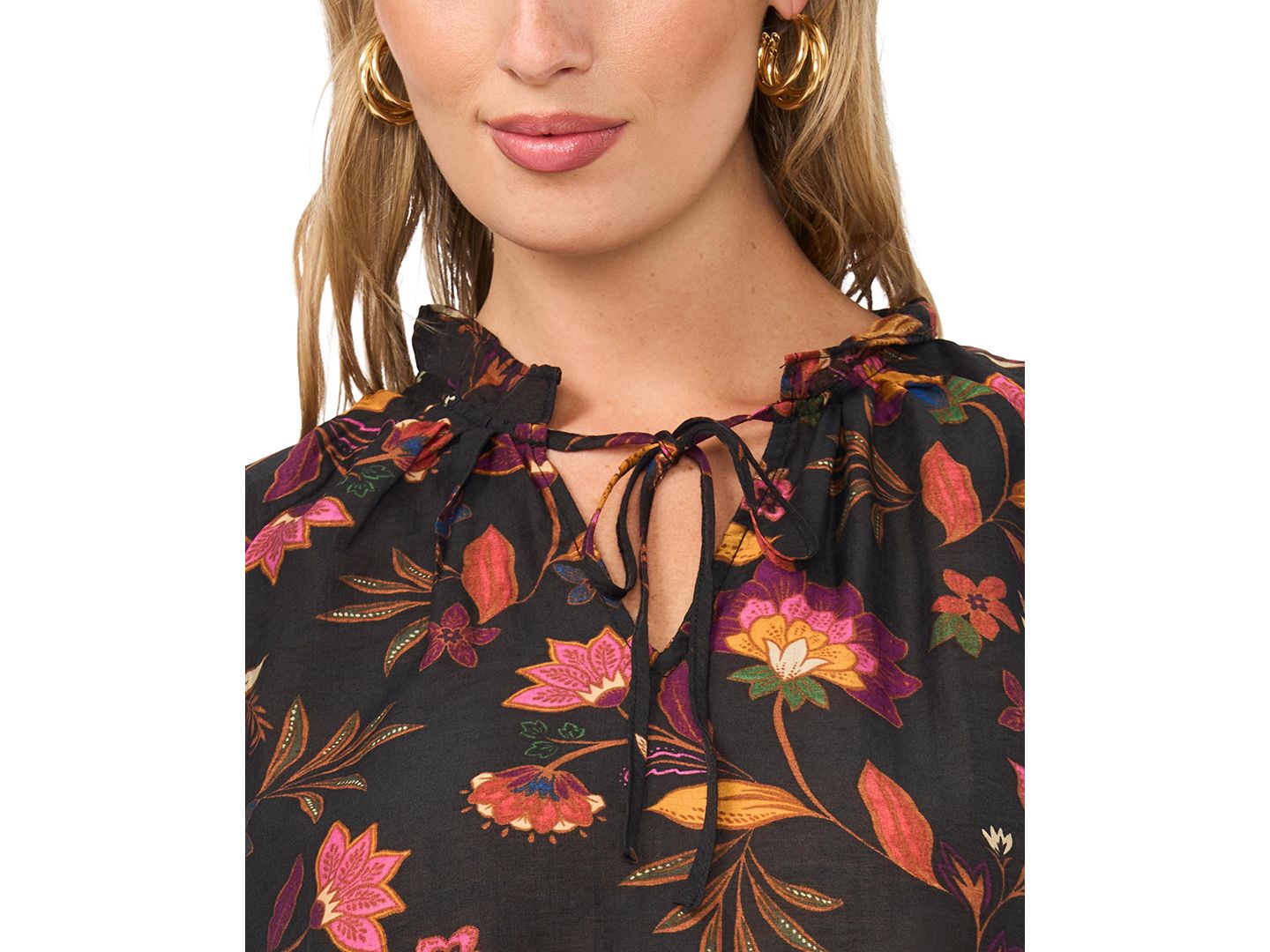 Женский топ Vince Camuto Ruffle V-Neck Peasant-Sleeve Top, цвет: Насыщенный чёрный — фото 4