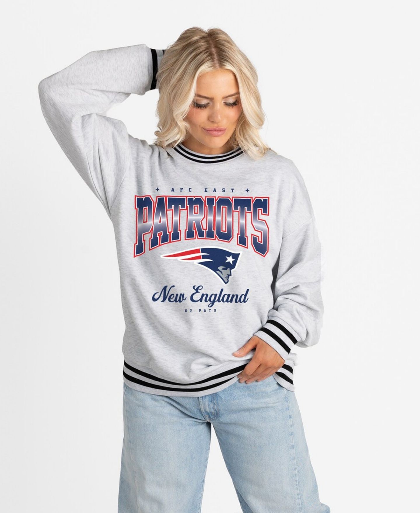 Женская толстовка Gameday Couture Ash/Black New England Patriots Oversized Gridiron Drive Ringer Stripe — фото 4
